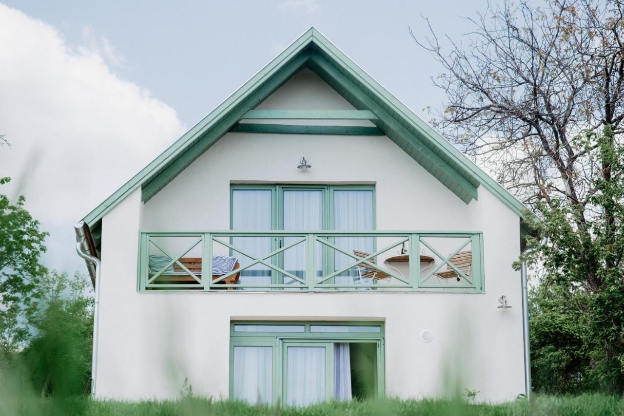 Cukormadar Vendeghaz Lovas Villa Dış mekan fotoğraf